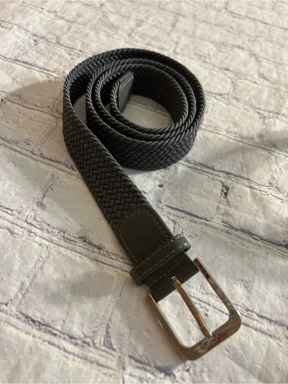LOT OF (2) MEN NEUTRAL COLOR BELTS GREY STRETCH & TAUPE/TAN FABRIC SILVER TONE